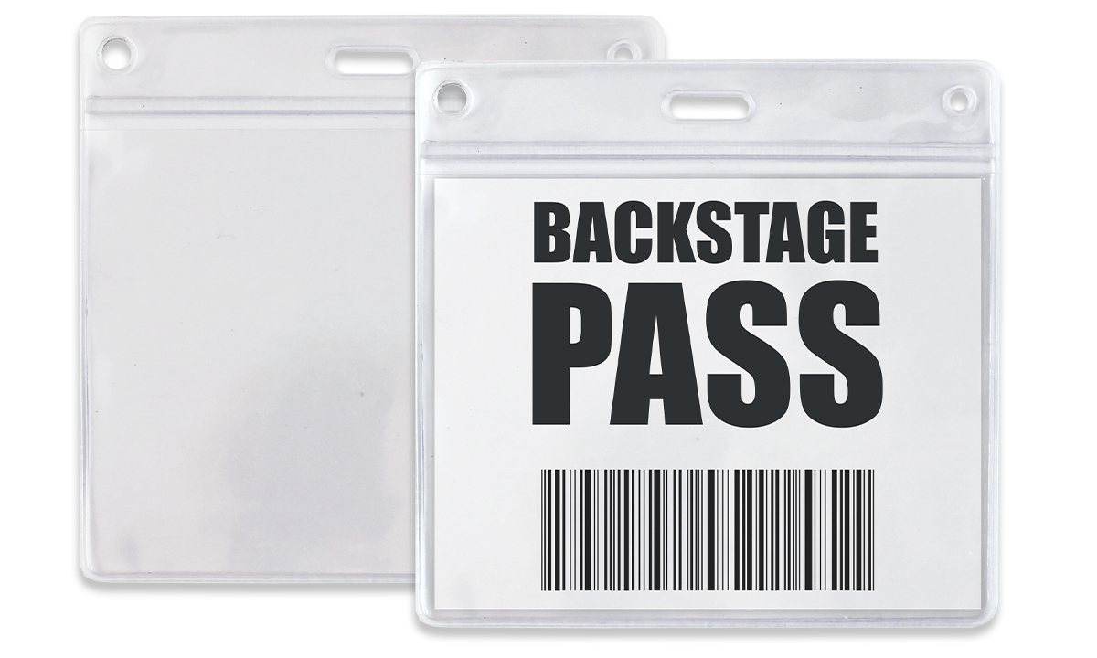 Porte-badge en vinyle avec poche avant - Insert max 102 x 80 mm