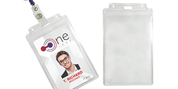 Porte-badge en vinyle avec rabat repliable - Insert max 89 x 138 mm