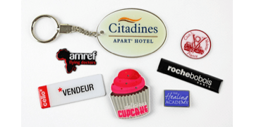 Badges imprimés en métal